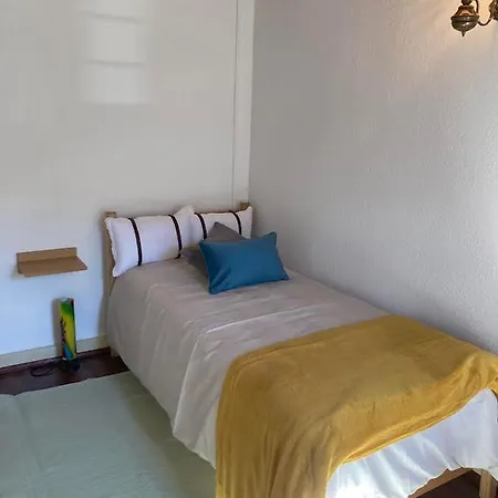 A Casa Da Rapariga De Cabelo Azul דירה מנטגאס