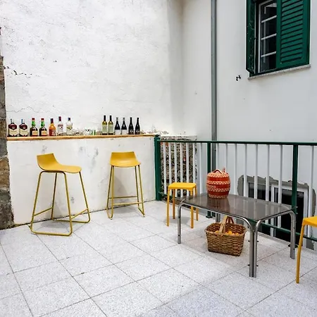 Daire A Casa Da Rapariga De Cabelo Azul Manteigas