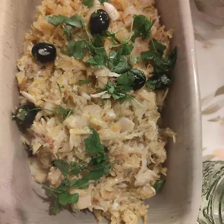 A Casa Da Rapariga De Cabelo Azul * מנטגאס