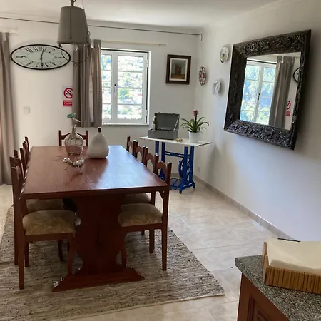 A Casa Da Rapariga De Cabelo Azul דירה *