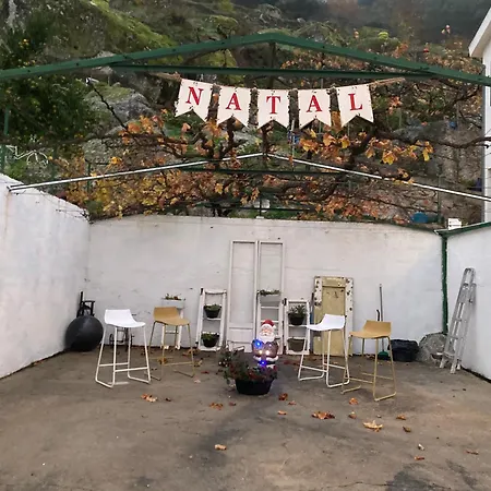 A Casa Da Rapariga De Cabelo Azul Daire Manteigas