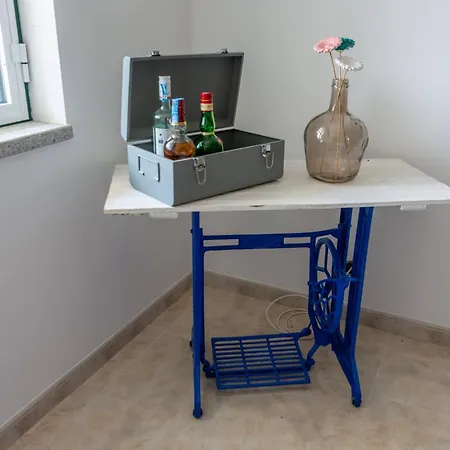 A Casa Da Rapariga De Cabelo Azul מנטגאס