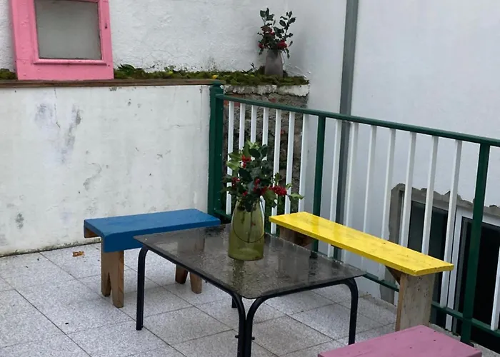 A Casa Da Rapariga De Cabelo Azul Manteigas