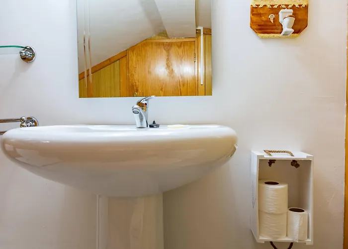 A Casa Da Rapariga De Cabelo Azul *